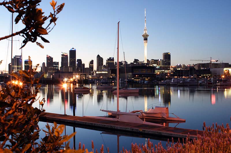Auckland_New_Zealand_Skyline_from_Westhaven_Marina.jpg