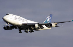 Air New Zealand Boeing 747 400 landing Heathrow