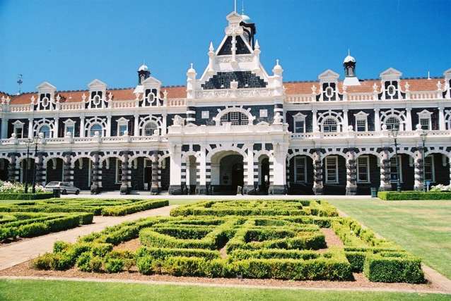 Photograph of Dunedin Railway Station - Dunedin, Otago, New Zealand