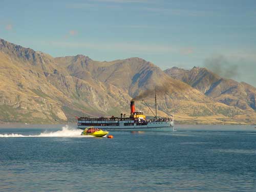 Lake Wakatipu, Queenstown, New Zealand