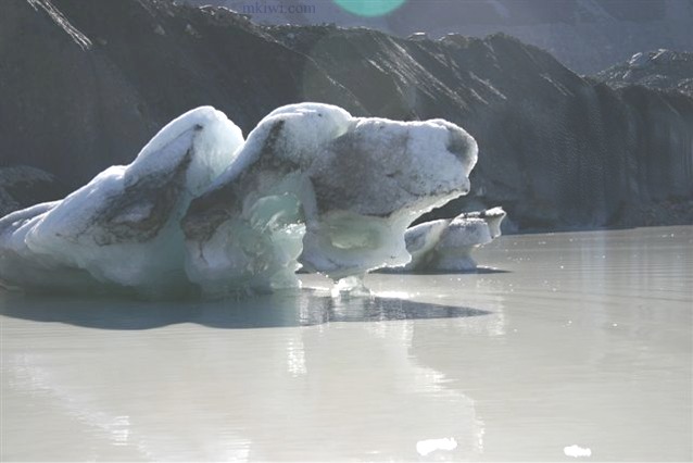 Tasman Glacier image